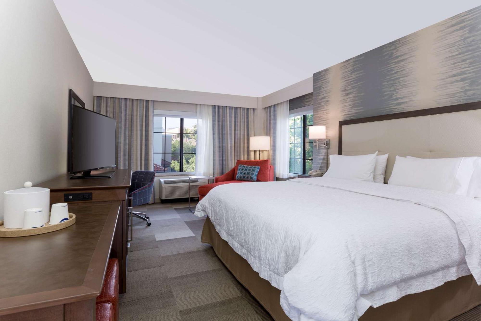 Hampton Inn Santa Barbara/Goleta Exterior photo