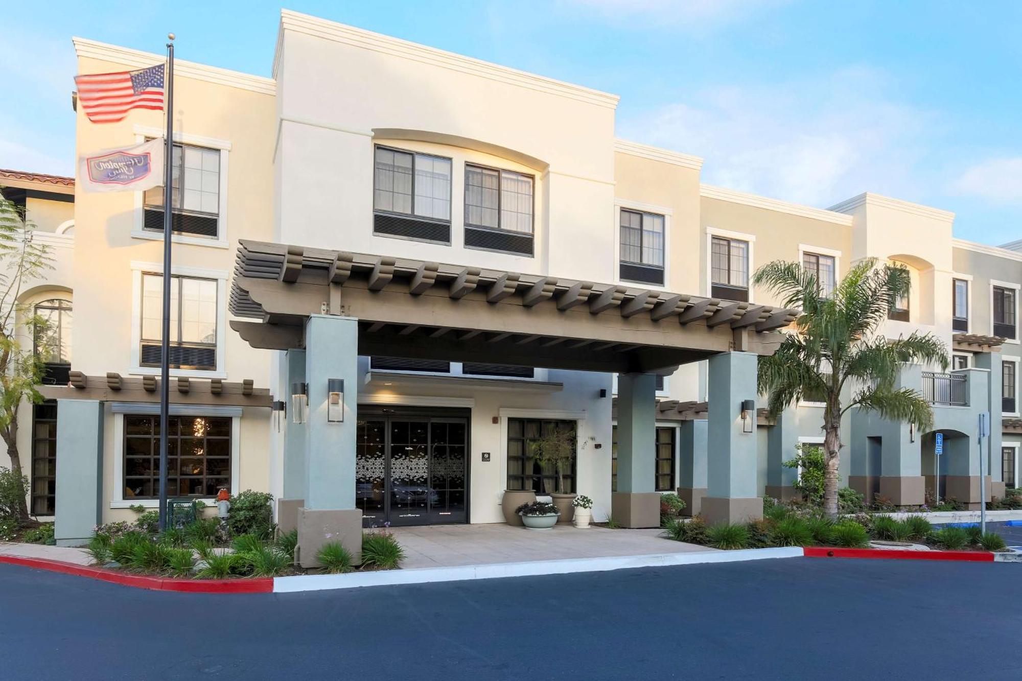 Hampton Inn Santa Barbara/Goleta Exterior photo