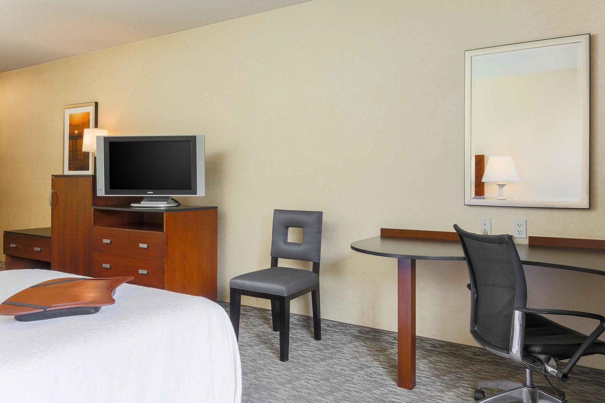Hampton Inn Santa Barbara/Goleta Exterior photo