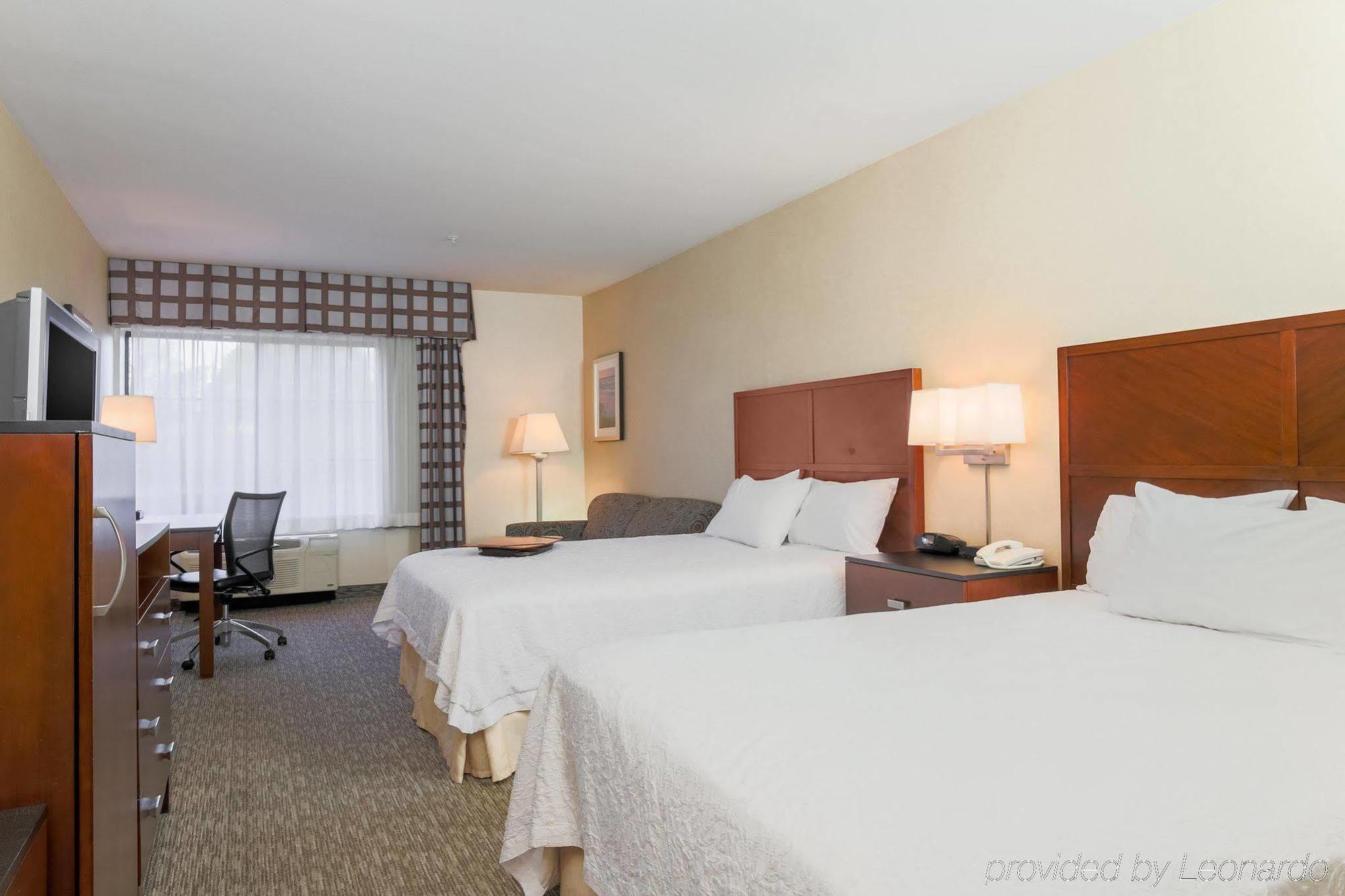 Hampton Inn Santa Barbara/Goleta Exterior photo