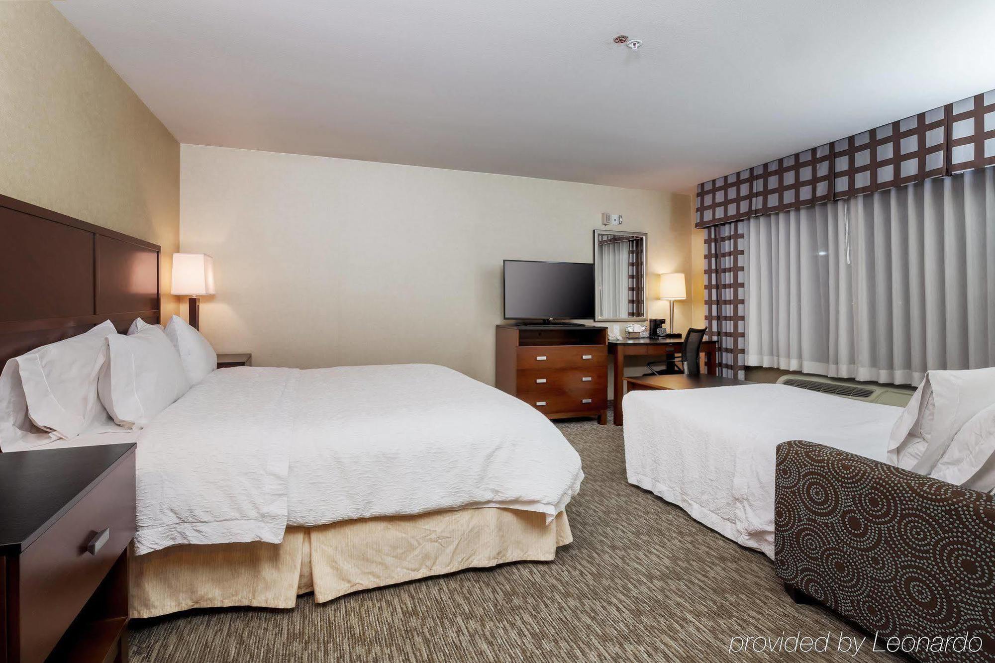 Hampton Inn Santa Barbara/Goleta Exterior photo