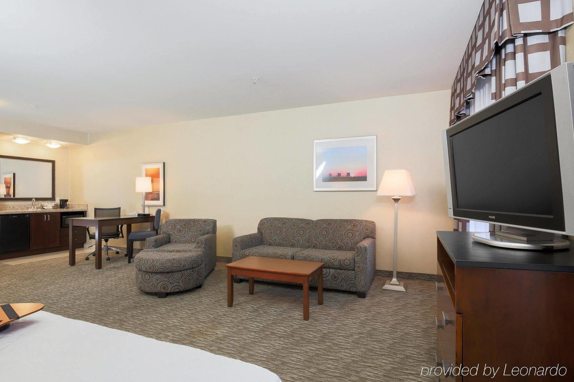 Hampton Inn Santa Barbara/Goleta Exterior photo