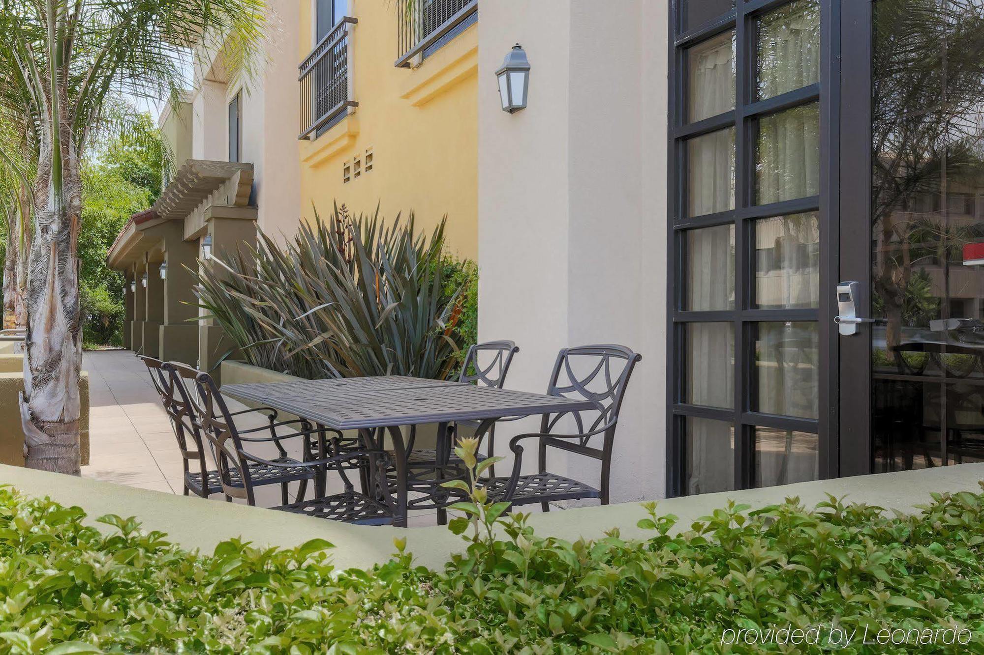 Hampton Inn Santa Barbara/Goleta Exterior photo