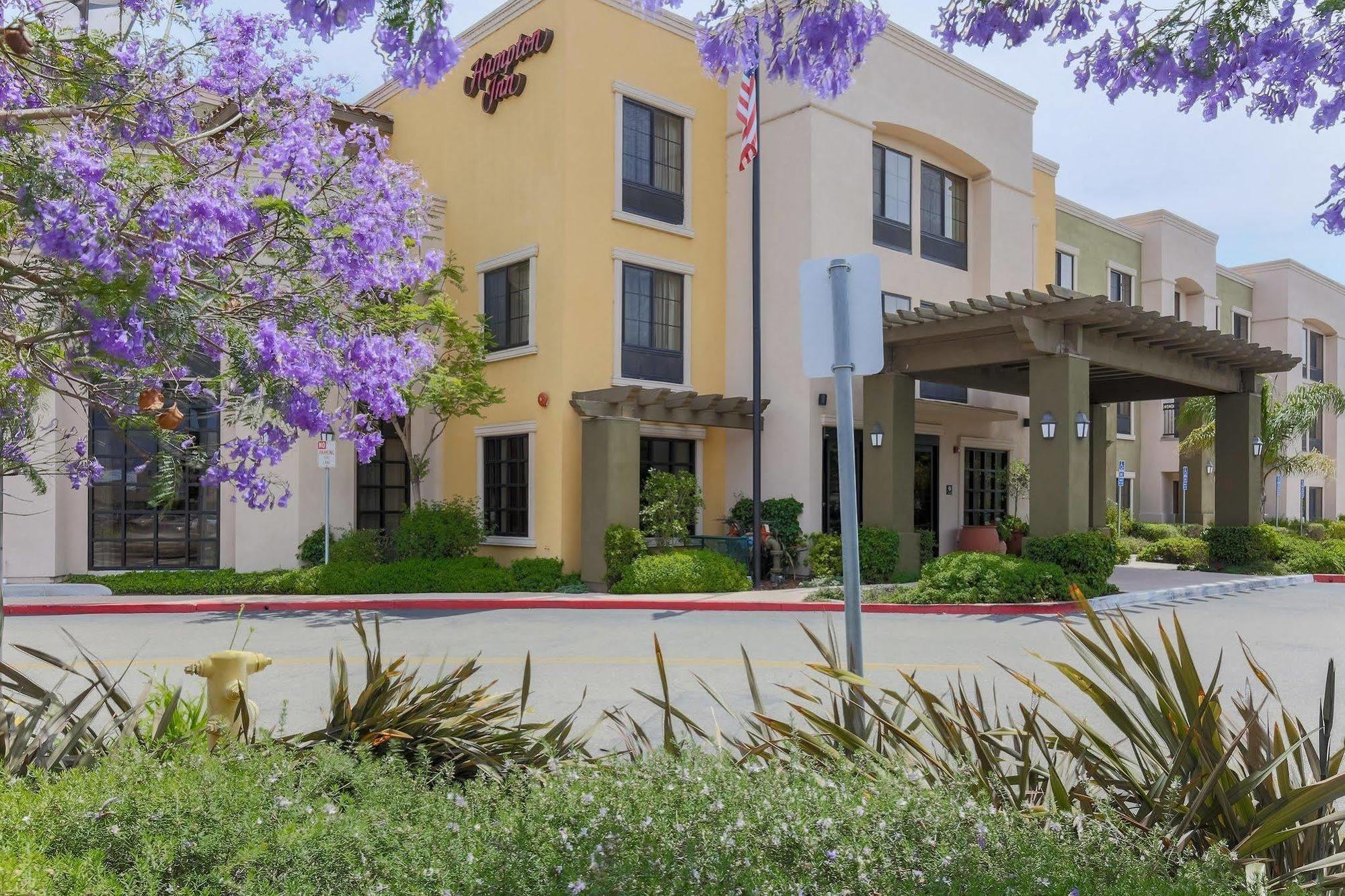 Hampton Inn Santa Barbara/Goleta Exterior photo